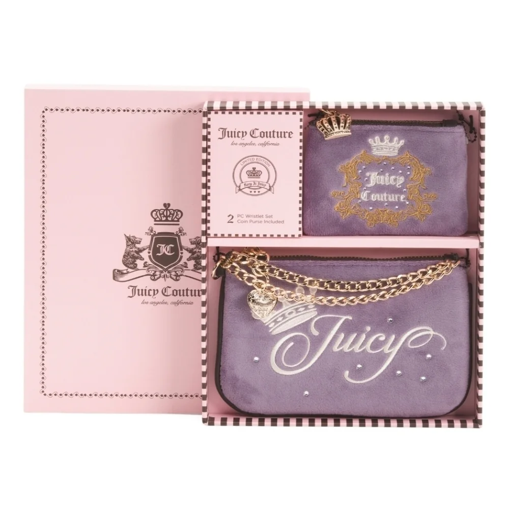 💜🔹️Juicy Couture 🔹️Dusty Violet Heritage” Velour Wristlet Gift Set